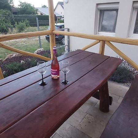 Lali Apartman Balatonudvari Dış mekan fotoğraf